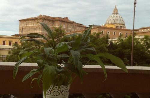 Vatican Apartment | Un Caffè sul Balcone 2