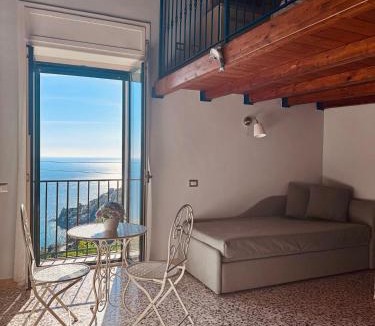 Raito Apartment | Una casa.vista mare