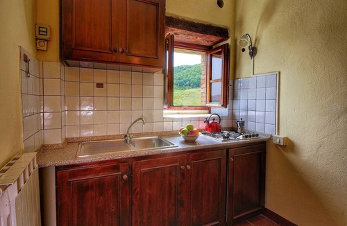 Monte Santa Maria Tiberina House | Urban farmhouse in Umbria with pool
