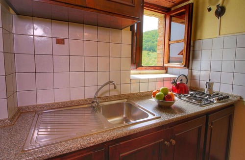 Monte Santa Maria Tiberina House | Urban farmhouse in Umbria with pool