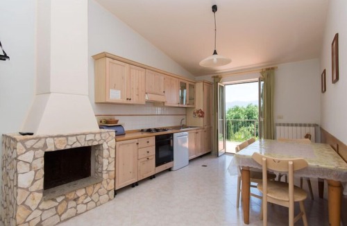 Piane di Collevecchio House | Vacation home Il Melograno in Collevecchio - 5 persons, 2 bedrooms