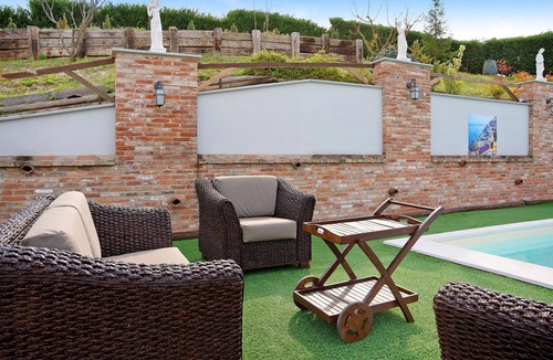 Priocca House | Vacation Home "Sweet Life" with Shared Pool, Private Terrace & Wi-Fi
