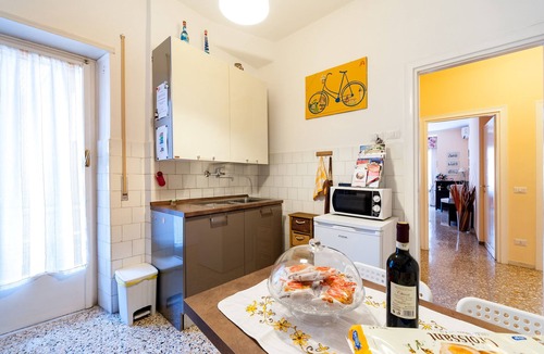 Vatican Apartment | Vatican and Subway 2 bright big rooms