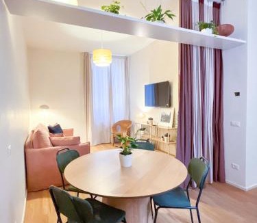 Rione XIV Borgo Apartment | Vatican Apartment Borgo Pio 160 by MSuite