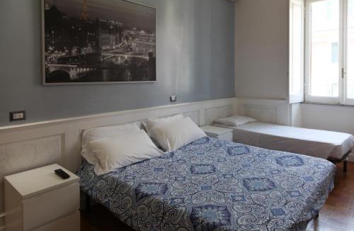 Vatican Hotel | Vatican Room and Kitchen
