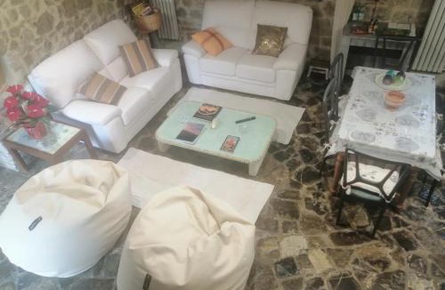 Castel del Piano House | Vecchio Casale Quercetino Prestige Tuscan Country Residence for 7 Guests Ideal for Groups