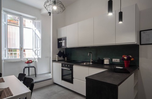 Vatican Apartment | Veniero37 Guest House Feeling Home in the heart of Rome