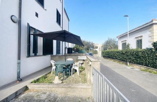 Marina di Cecina Apartment | Vento & Sale a Marina di Cecina by Zoom In Earth