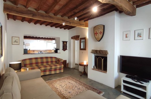 Caldana House | Very cozy, antique town house to relax and unwind