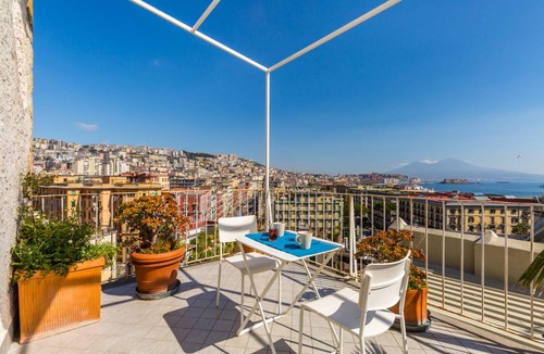 Mergellina Apartment | Vesuvio Apartment with Sea view