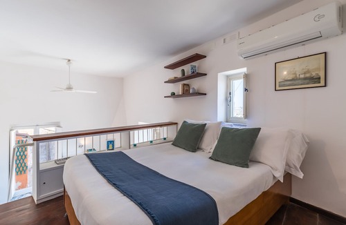Mergellina Apartment | Vesuvio Apartment with Sea view