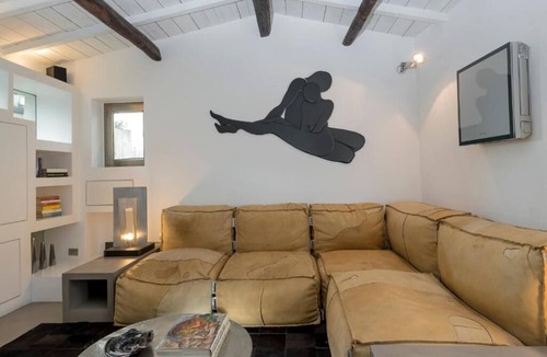 Rione V Ponte Apartment | Vetrina Apartment