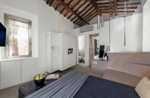 Rione V Ponte Apartment | Vetrina Apartment