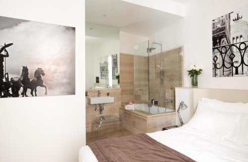 Rome City Centre Bed & Breakfast | Via Del Corso Home Roma