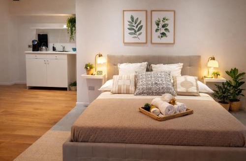 Historical Downtown Salerno Apartment | Via Roma Apartment Deluxe