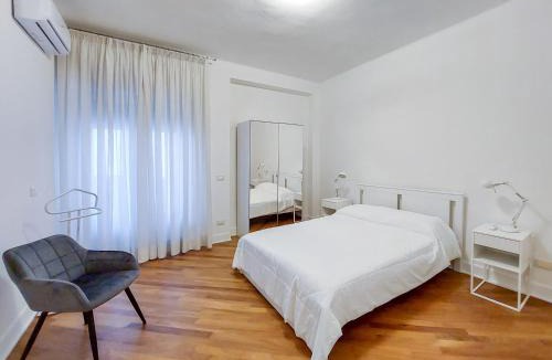 Bari City Centre Apartment | Via Sparano Deluxe - Apulian Experience