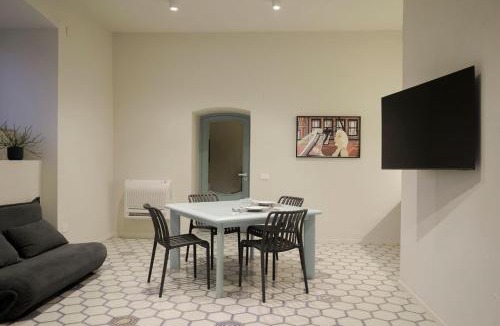 Pontecagnano Faiano House | Viaggio Homes Appartamenti da 60 m2 con Jacuzzi Hammam Cucina Patio con Aperitivo di Benvenuto
