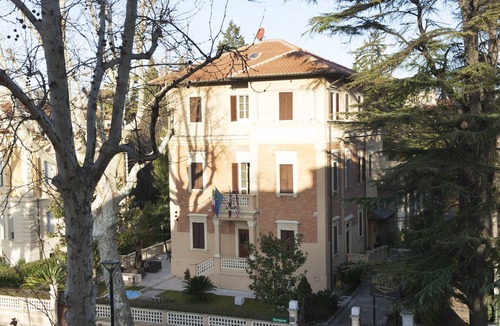 Foligno Apartment | Viale Mezzetti - 2.3 by Ospitaci
