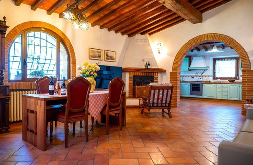 Civitella in Val di Chiana Villa | Villa with a private pool in an exceptionally panoramic location, just 2 km from Civitella in Valdic
