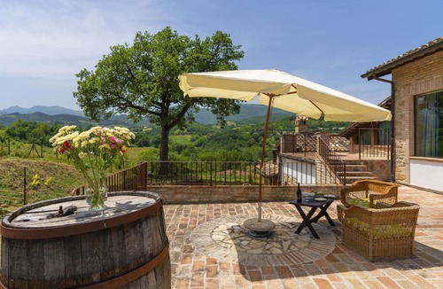 Camporotondo di Fiastrone Villa | Villa Lucia - Homelike Villas
