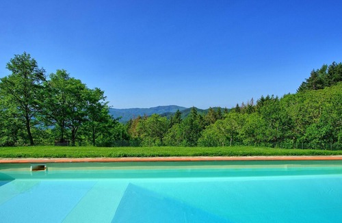 Pieve di Chio Villa | Villa Rassinata - Holiday Rental with swimming pool in Cortona, Tuscany.
