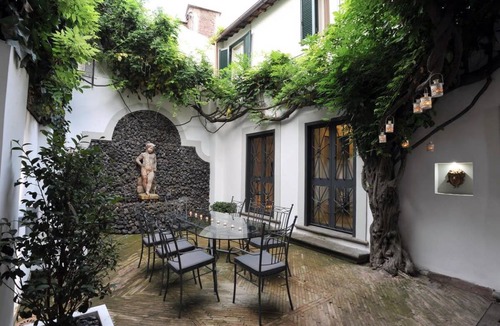 Trastevere Villa | Villa ∙ 2 bedrooms ∙ 4 guests