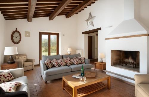 Castelraimondo Villa | VILLA ADELE - Ville Carborello