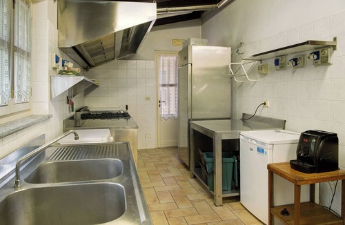 Costigliole d'Asti Villa | Villa 'Arneis' with Shared Pool, Private Terrace and Wi-Fi