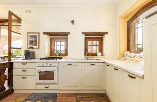 Tordandrea Villa | Villa Assisi by PosarelliVillas