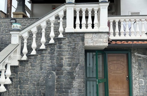 Torre del Greco Apartment | Villa Athanasia, in Vesuvius Park with a view of the entire Bay of Naples