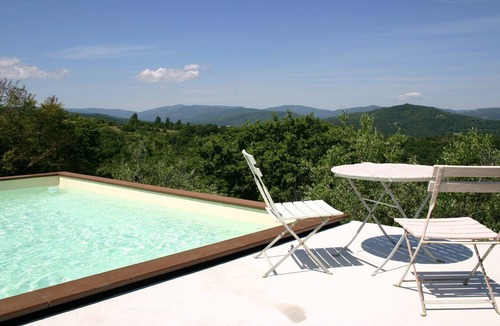 Calzolaro Villa | Villa Bastiola (sleeps 6-8 + 2 cots) with private pool and heavenly views