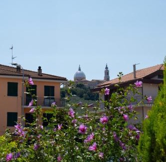 Loreto Apartment | Villa Bianca Apartment