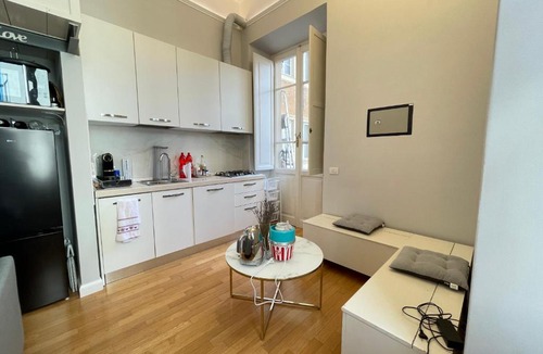 Salario Apartment | Villa Borghese & Piazza del Popolo - LOFT 3PX - CENTER ROME - AIR CONDITIONING