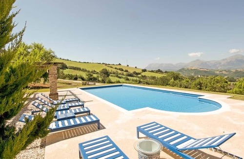 Smerillo Villa | Villa Broadlea - Pirvate Pool & Amazing Landscape View