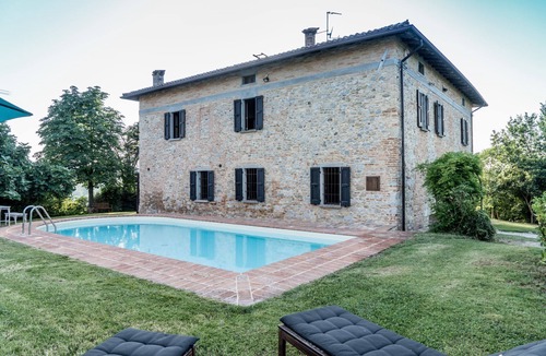Bagni di Tabiano Villa | Villa Ca de Angeli Tabiano Castle Country Villas