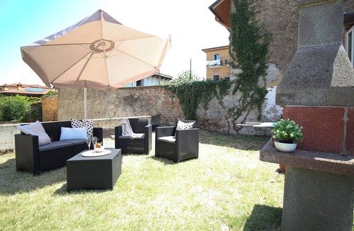 Vidigulfo Villa | Villa 'Casa Serenità Vidigulfo Milano' with Private Terrace, Wi-Fi and Air Conditioning