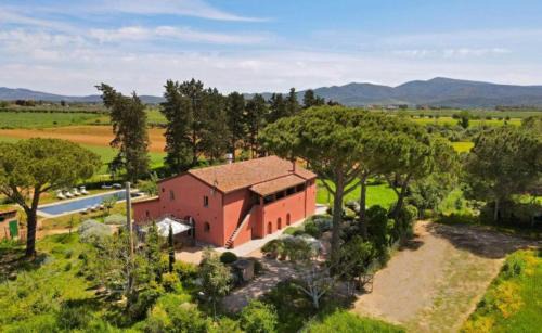 Roccastrada Villa | Villa Casale Enrica con Piscina Bio Lago