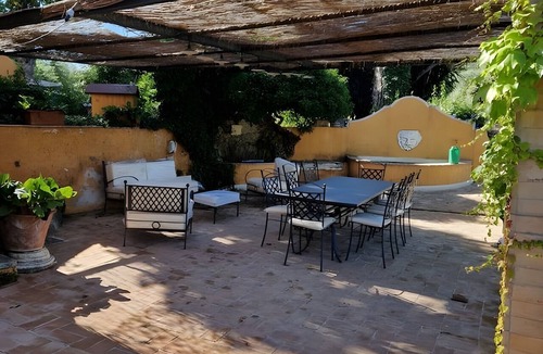 Tivoli Villa | Villa 'Casale La Ferrata' with Private Pool, Wi-Fi and Air Conditioning