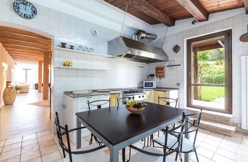 San Ginesio Villa | Villa Casanostra 12, Emma Villas