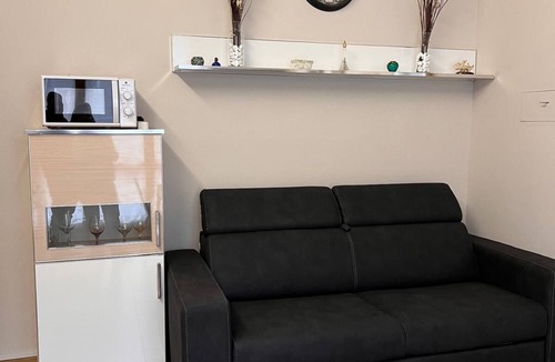 Melegnano Apartment | Villa Castelli Melegnano