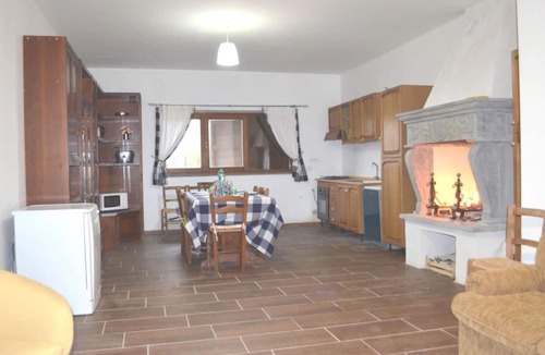 Capraccia Villa | Villa "Collina Lago Di Bolsena" with Lake View, Private Pool & Wi-Fi