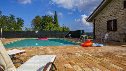 Falerone Villa | Villa Domus - Teloni