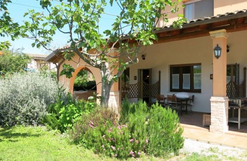 Collecorvino Apartment | Villa Elster by Interhome