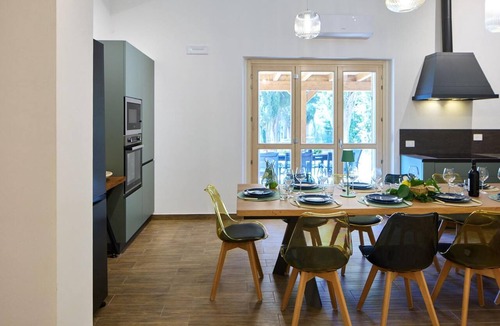Fermignano Villa | Villa Esther, 7 bedrooms, pool, A/C, EV charger, pet friendly, Marche