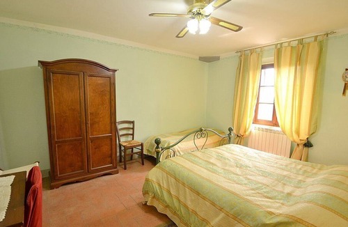 Cortona House | Villa Fastia A: A graceful apartment.