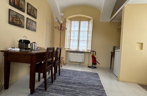 Bra House | Villa Favorita - Caretaker's House