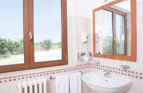Cologna Spiaggia Hotel | Villa Fiorita