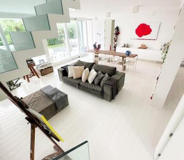 Marzocca Villa | Villa Fronte Mare - Jacuzzi, Giardino, Pet-friendly