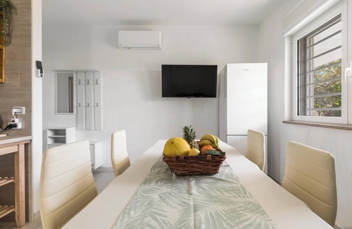 Bitritto Apartment | Villa Giove a Bari by BarbarHouse