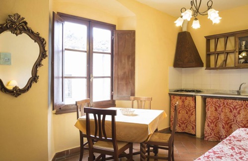 Pelago Apartment | Villa Grassina Trilocale sleeps 5, WIFI, pool